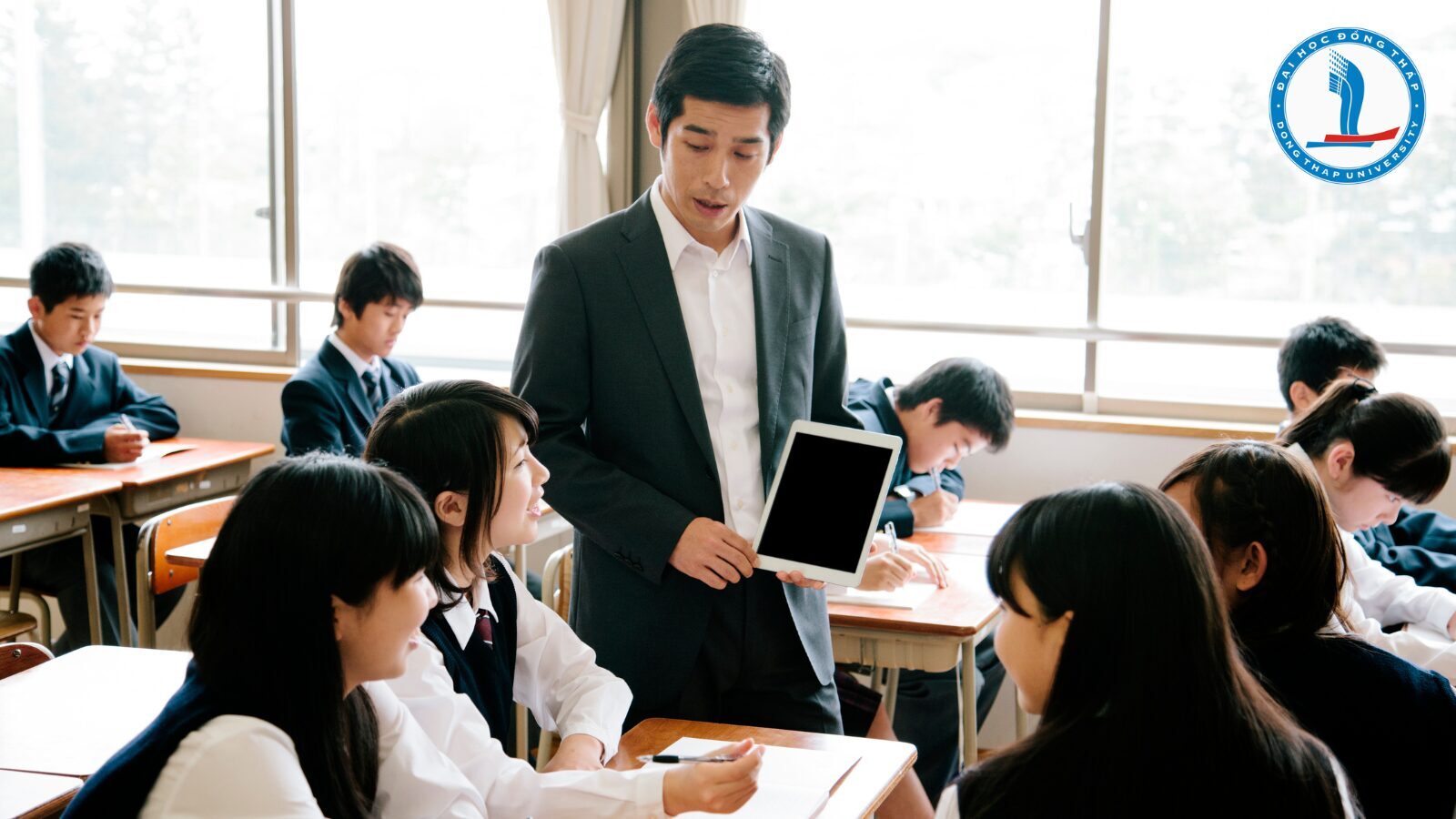 ẢNH WEB TS HUTECH (20)